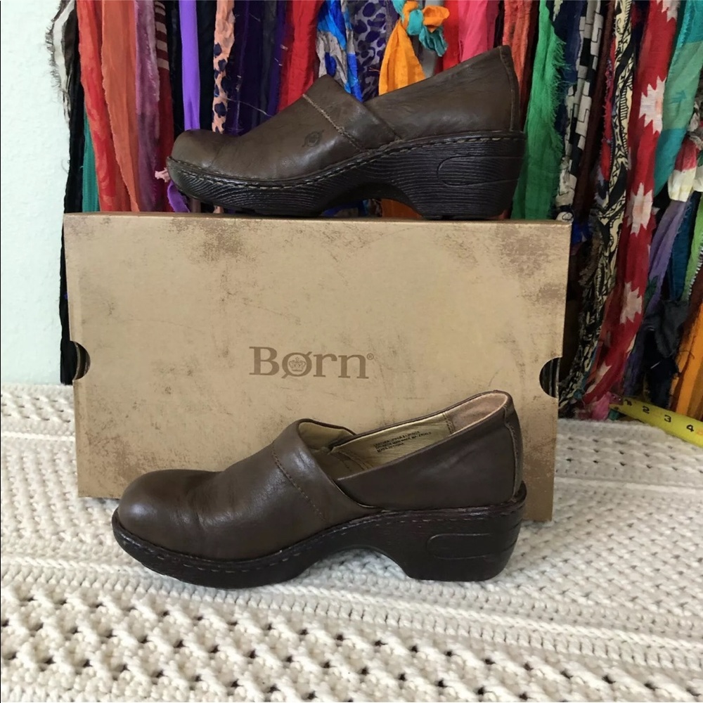 Born Toby Clogs W82030 Brown Leather Lined Womens 8 M pre loved In Box.